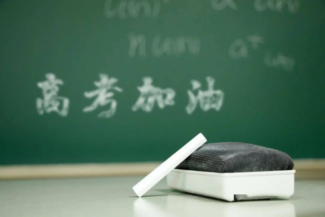 龙岩_2025年新澳门原免费精准资料大全,谣言分屏详细解答、解释与落实